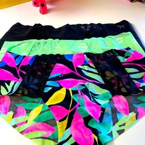 Bundle NWT VS Pink Logo Hipsters Small